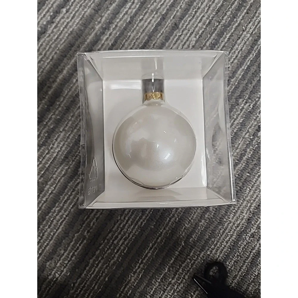 Artlist Collection The Dog Golden Retriever.‎ In Box. Glass Ornament